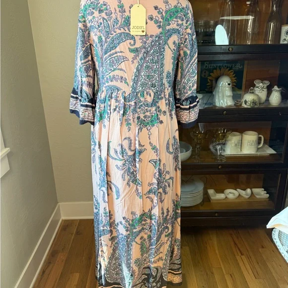 Jodifl Boho Paisley Print Lace Up Neck Maxi Dress Size S NWT - Picture 5 of 10